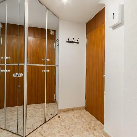 Alay Apartment *